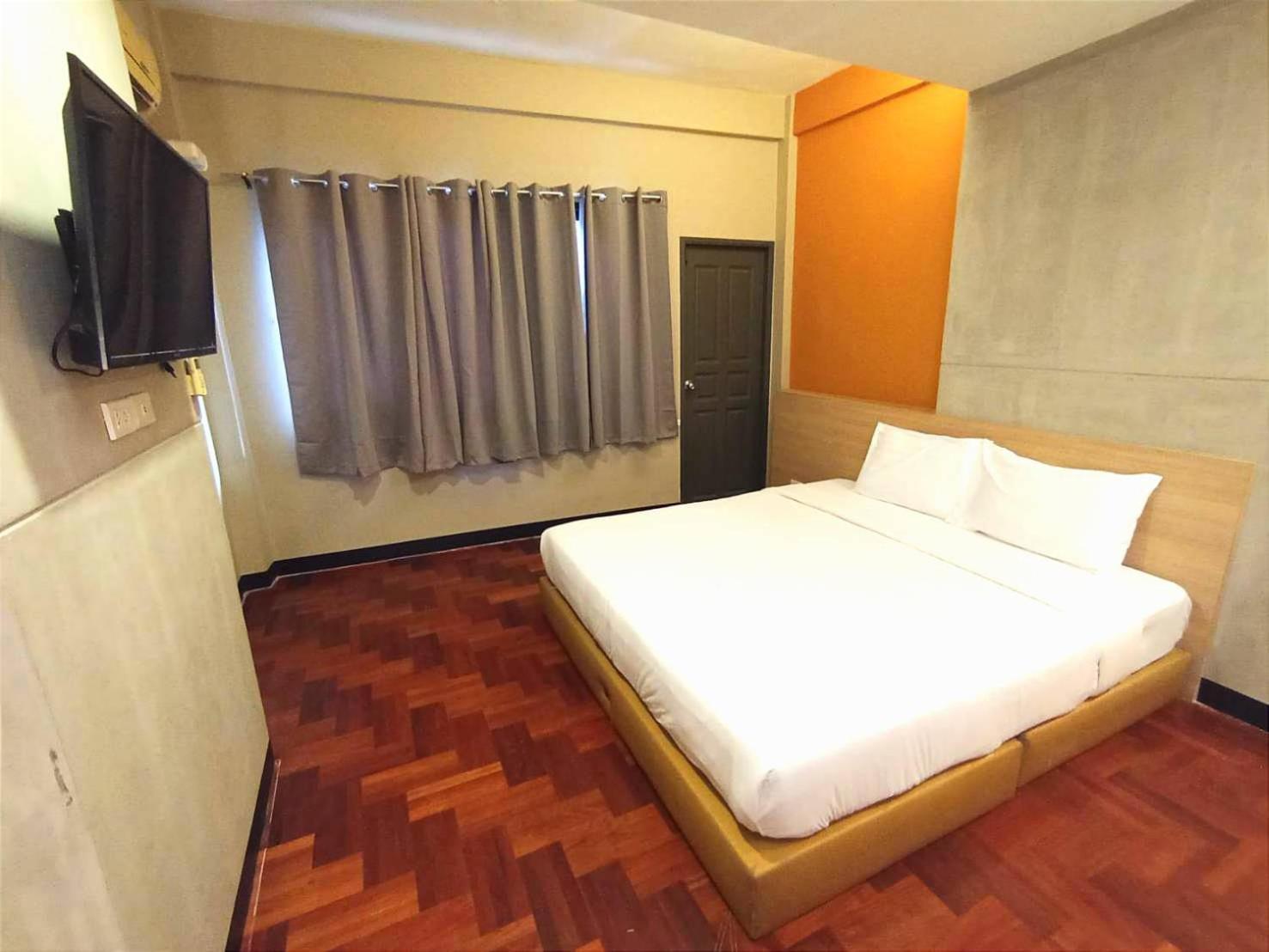 Go Inn Bts Surasak Silom Bkk โกอินน์ บีทีเอส สถานีสุรศักดิ์ バンコク都 エクステリア 写真